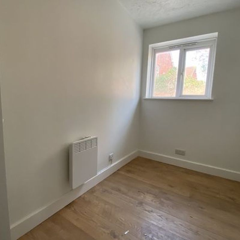 Flat to rent in Street Road, Glastonbury BA6