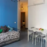 Rent 1 bedroom apartment of 50 m² in Málaga