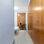 Alquilo 4 dormitorio apartamento de 1119 m² en Valencia