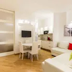 Rent 2 bedroom apartment of 60 m² in Rome