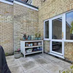 Rent 3 bedroom flat of 78 m² in Cambridge