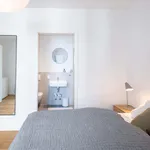 Miete 4 Schlafzimmer wohnung von 56 m² in Berlin