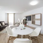 Rent 4 bedroom apartment of 90 m² in Valencia