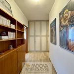 Rent a room of 170 m² in Padua