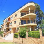 Rent 2 bedroom apartment in Wollongong