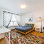 Rent a room in Toronto