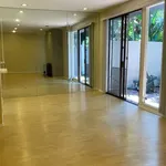 Rent 2 bedroom apartment of 110 m² in encino