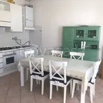 Rent 4 bedroom apartment of 85 m² in Massa