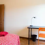 Rent 5 bedroom apartment in Porto