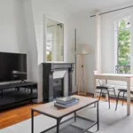 Rent 2 bedroom apartment of 47 m² in Paris