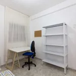 Rent a room of 130 m² in granada