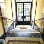 Rent 3 bedroom apartment of 100 m² in Milan