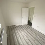 Rent 3 bedroom flat in London