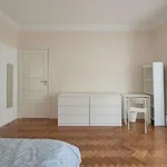 Rent a room in lisbon