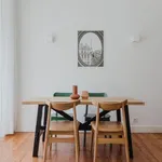 Rent 3 bedroom apartment of 102 m² in Lisbon