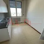 Affitto 4 camera appartamento di 160 m² in Padua