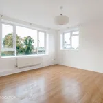 Rent 3 bedroom apartment of 74 m² in London