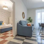 Rent 8 bedroom apartment of 100 m² in Rome