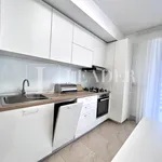 Rent 3 bedroom apartment of 95 m² in Bucuresti