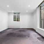 Rent 2 bedroom apartment in Melbourne