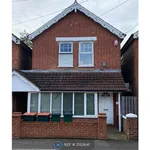 Rent 2 bedroom flat in South East England