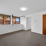 Rent 1 bedroom apartment in Kaipātiki