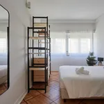 Rent 7 bedroom apartment in Lisbon