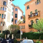 Rent 5 bedroom apartment of 230 m² in Rome