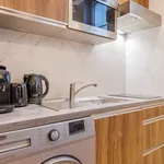 Appartement de 248 m² avec 1 chambre(s) en location à Paris