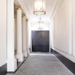 Appartement de 252 m² avec 2 chambre(s) en location à Brussels