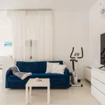 Rent 2 bedroom apartment in Milan