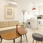 Rent 2 bedroom apartment of 45 m² in Madrid