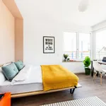 Rent 4 bedroom apartment in Berlin