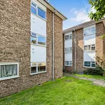 Rent 2 bedroom flat in St Albans