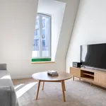 Rent 2 bedroom apartment of 76 m² in Lisbon