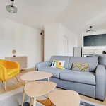 Rent 2 bedroom apartment of 69 m² in Paris