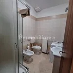 Affitto 3 camera appartamento di 60 m² in Desenzano del Garda