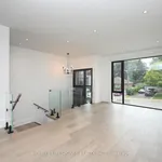 Rent 3 bedroom house of 472 m² in Mississauga (Port Credit)