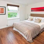 Rent 5 bedroom house in Bury