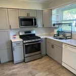 Rent 4 bedroom apartment in Glen Cove