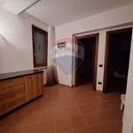 Rent 4 bedroom house of 197 m² in 50
 
 Foligno