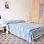 Rent a room of 160 m² in barcelona