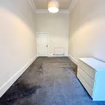 Rent 4 bedroom flat in Glasgow