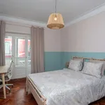 Rent a room in lisbon