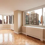 Rent 2 bedroom apartment in Manhattan