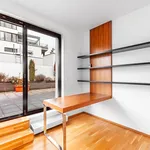 Pronajměte si 3 ložnic/e byt o rozloze 146 m² v Prague