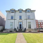 Rent 2 bedroom flat in Salford