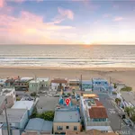 Rent 2 bedroom apartment of 111 m² in hermosa beach