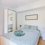 Rent 2 bedroom apartment of 646 m² in Valencia