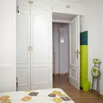 Rent 3 bedroom apartment in Seville